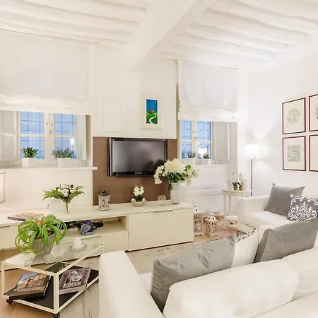 Orchidea Bianca, A 2 Bedrooms 2 Bathrooms Understated Luxury With A Welcoming Ambience Lucca